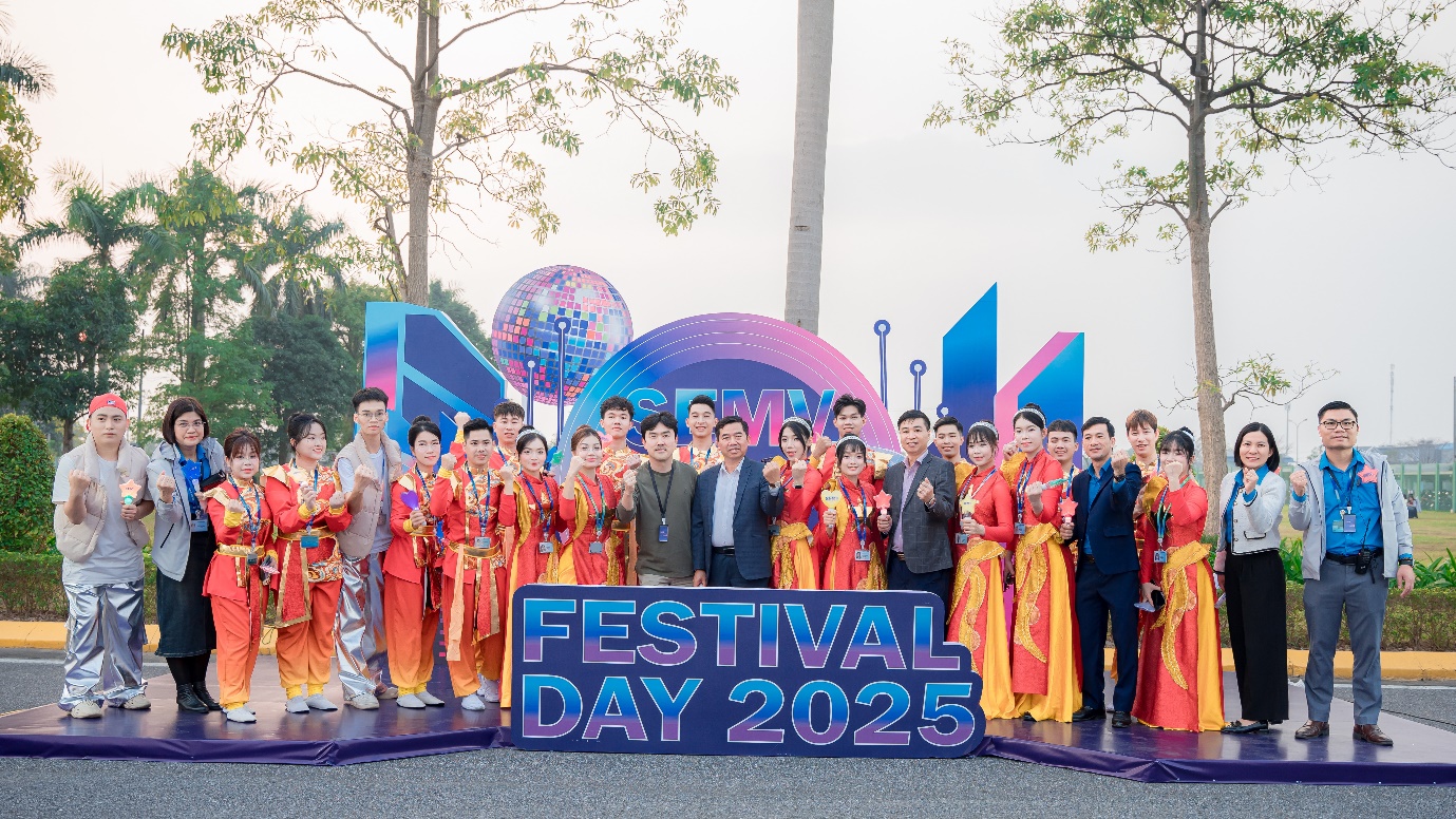 Festival 2025: Ngày hội siêu lớn của gia đình SEMV - cháy hết mình!- Ảnh 4.