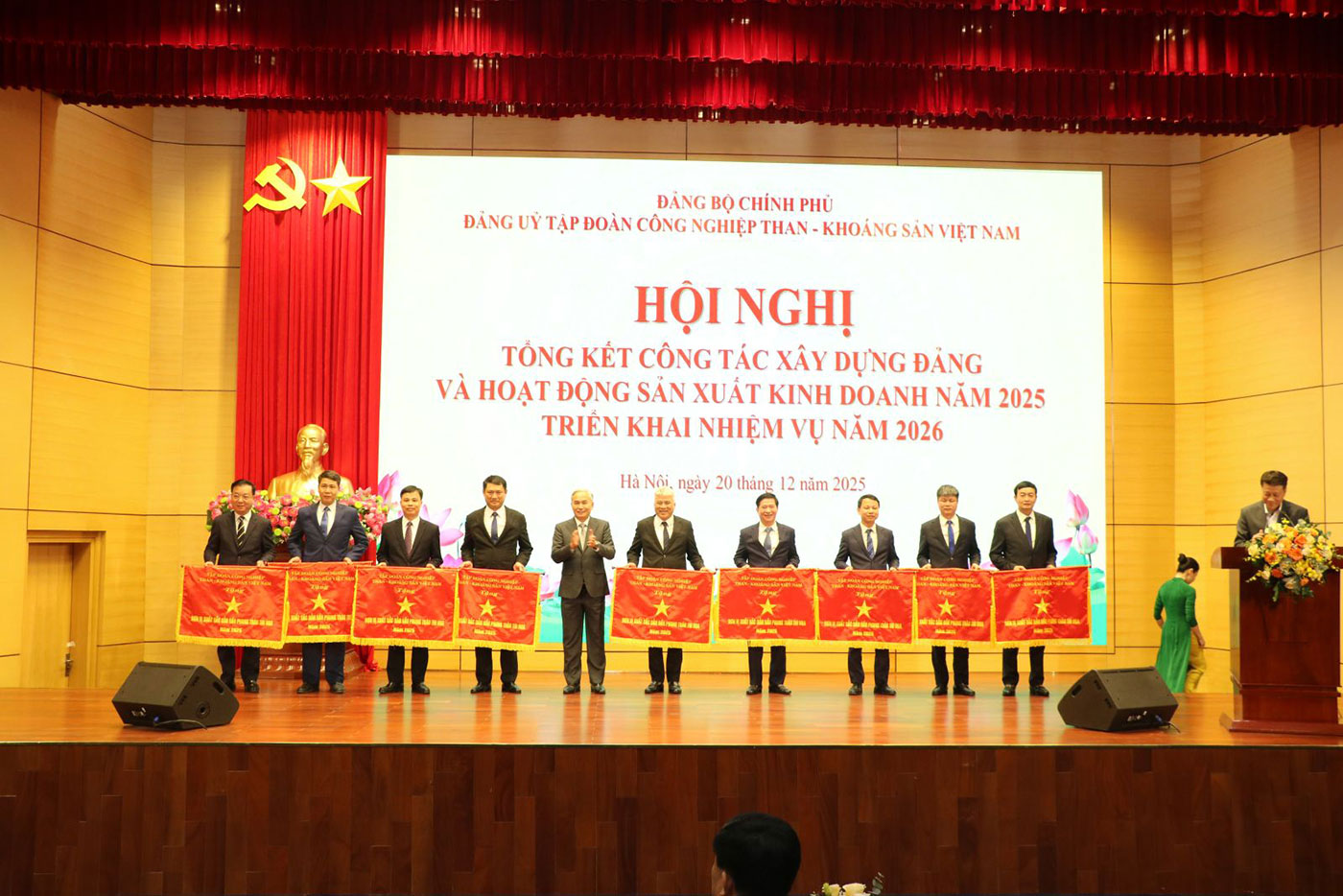 TKV về đích với doanh thu hơn 161.000 tỉ đồng, nộp ngân sách 25.500 tỉ đồng - Ảnh 3.