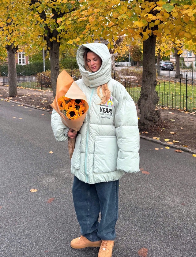 Cách biến áo phao thành điểm nhấn phong cách, không còn nhàm chán- Ảnh 7.