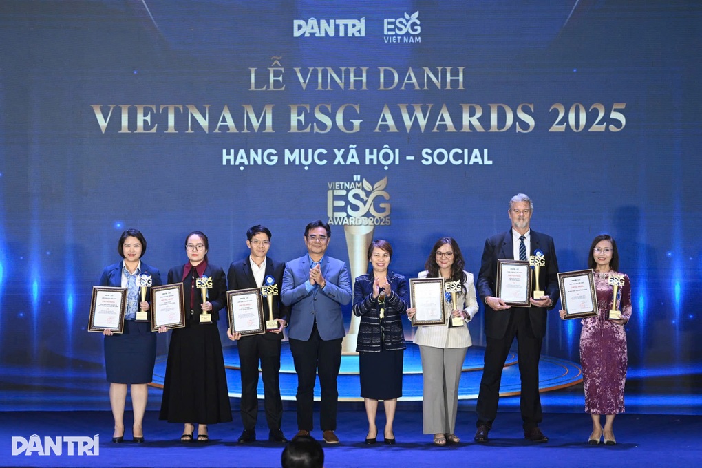 Vietnam ESG Awards 2025: 32 đơn vị được vinh danh - 5
