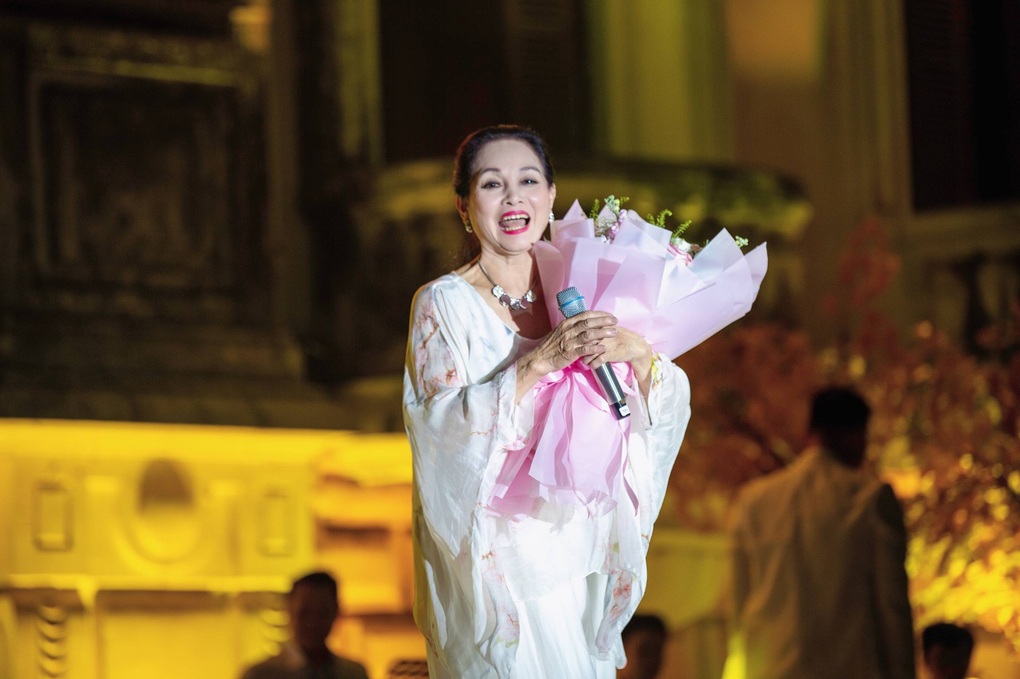 Đại tá, NSND Hà Thuỷ từng từ chối quà tặng như ô tô, túi hàng hiệu - 2