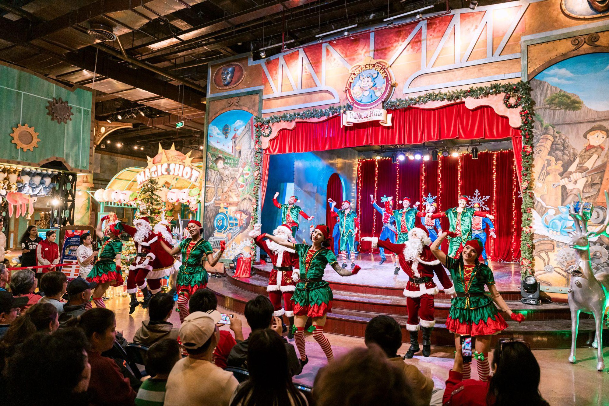 Sun World Ba Na Hills rực rỡ sắc màu với Giáng sinh cổ tích- Ảnh 3.