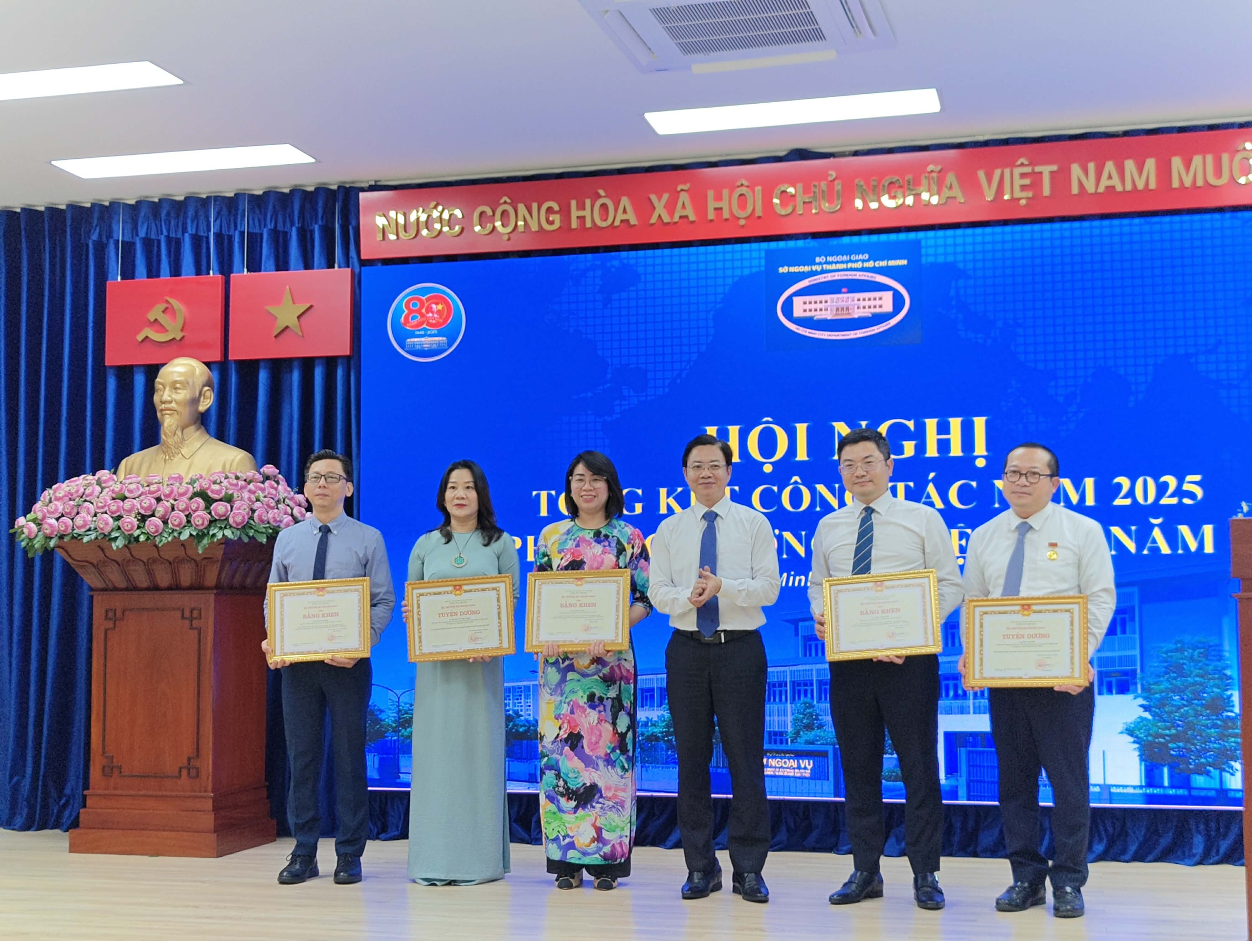 Đối ngoại TP HCM: Đổi mới tư duy, thúc đẩy tăng trưởng - Ảnh 9.