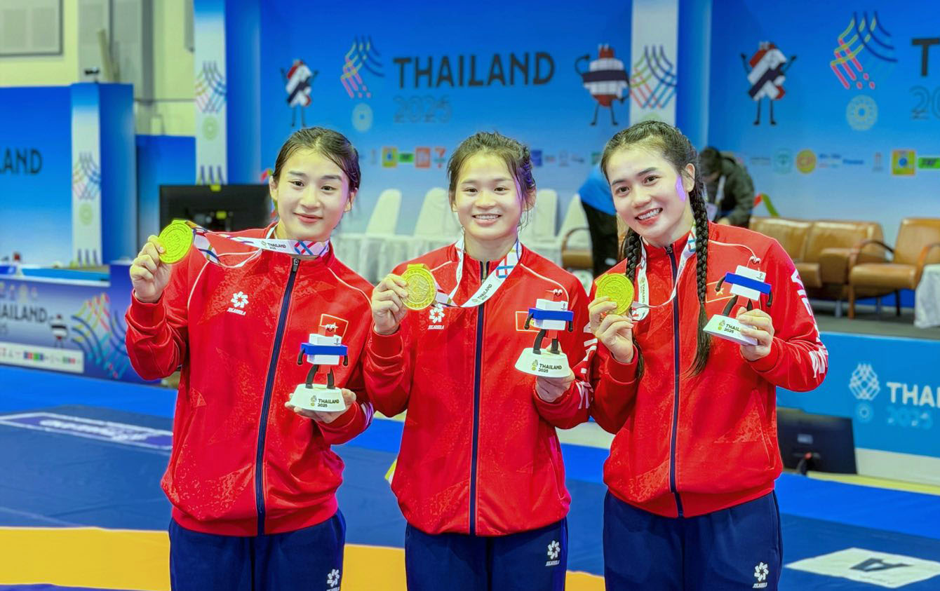 Cục Thể dục thể thao chia buồn với ba chị em mất cha sau khi giành HCV SEA Games 33 - Ảnh 2.