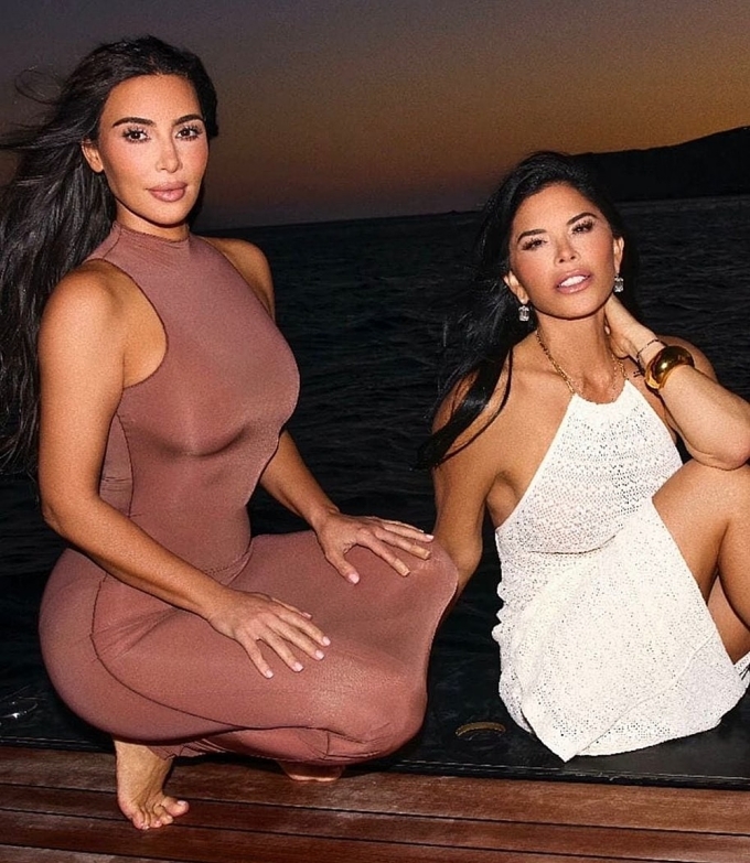 Kim Kardashian và vợ tỷ phú Jeff Bezos. Ảnh: Instagram/ Lauren Sánchez