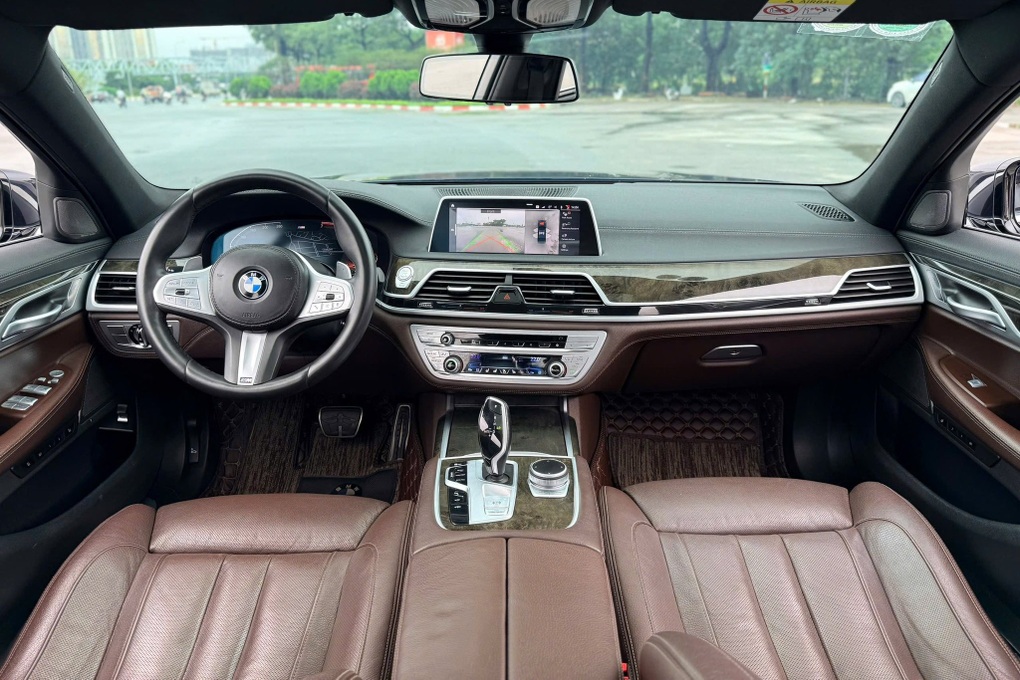 Chiếc BMW 7-Series này bốc hơi 2,65 tỷ đồng sau 5 năm lăn bánh - 3