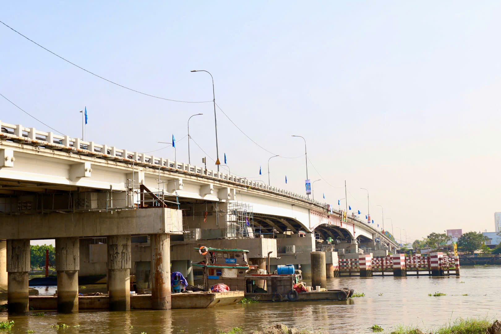 Cầu Bình Phước 1 thông xe:Cây cầu cuối cùng trên sông Sài Gòn đạt tĩnh không 7 m - Ảnh 7.
