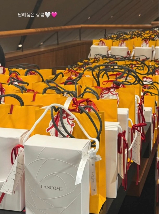 “Bóc giá” đám cưới Kim Woo Bin - Shin Min Ah: 1 mình cô dâu tốn 8 tỷ, nhiều con số khủng càng nghe càng choáng- Ảnh 8.