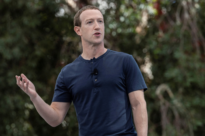Mark Zuckerberg tại trụ sở Meta ở California (Mỹ). Ảnh: Reuters