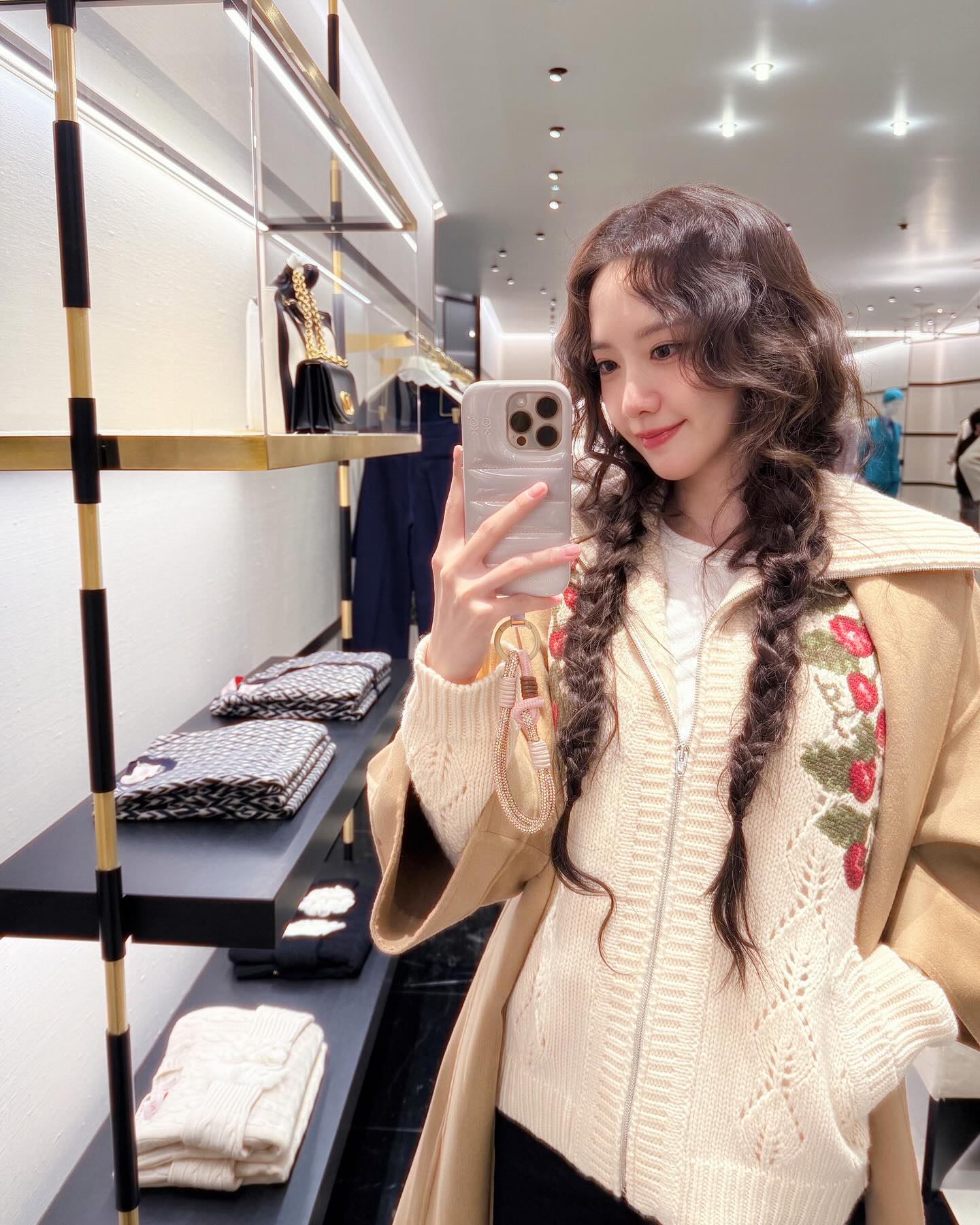 Yoona suốt 20 năm không già nhờ 3 quy tắc- Ảnh 9.