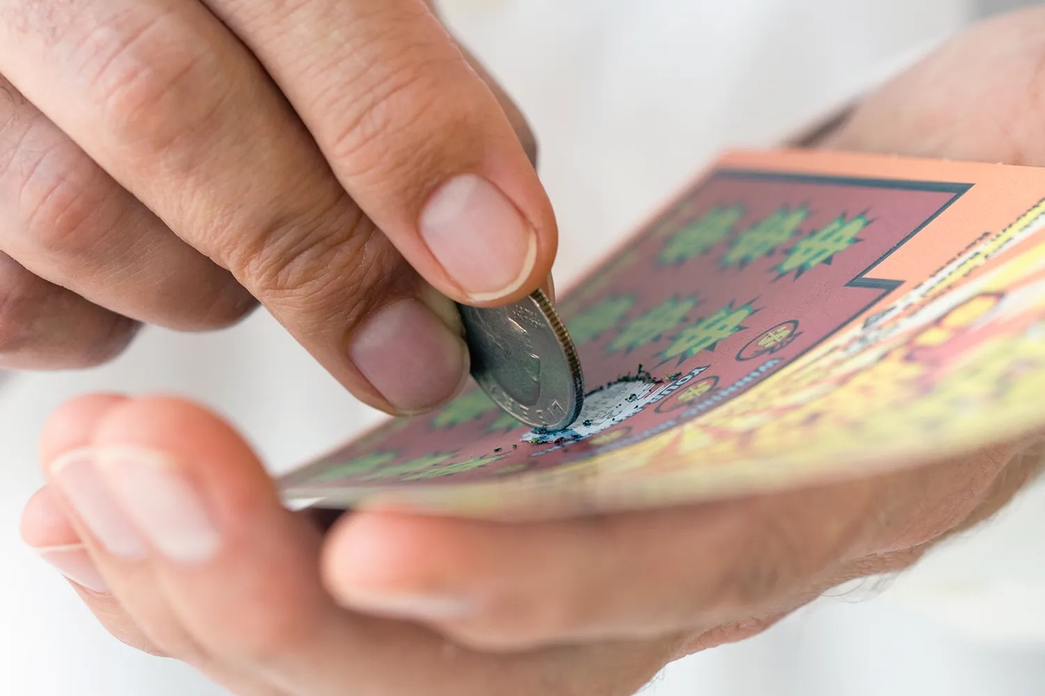 Người đàn ông trúng số hơn 18 tỷ đồng nhờ thói quen 