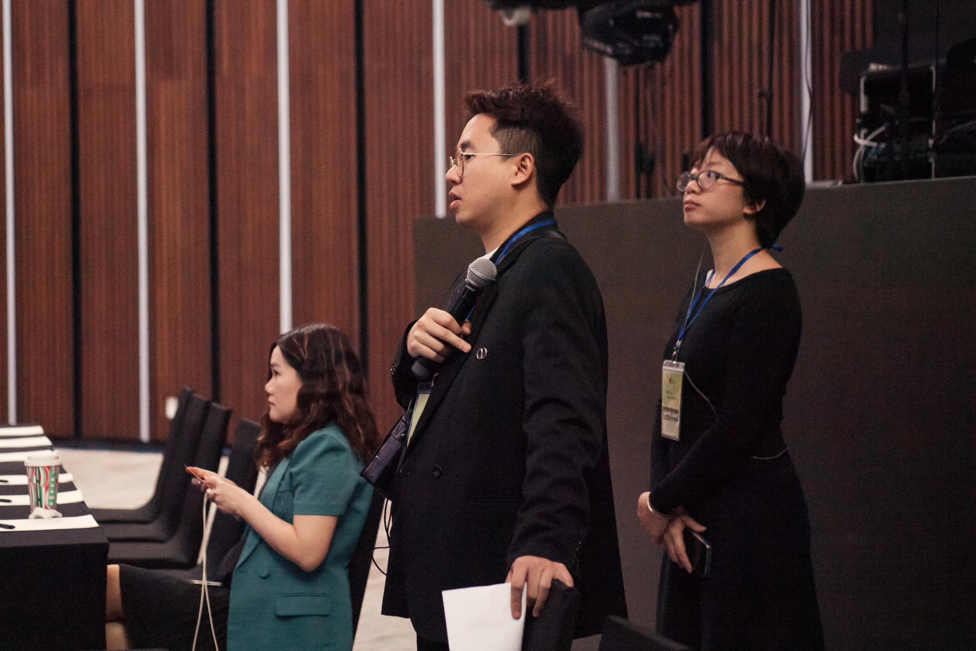 Đạo diễn Linh Nguyễn: Với WeYoung, chúng tôi không cố “định nghĩa” người trẻ. Khi người trẻ không bị ép vào một khuôn mẫu, họ sẽ tự nhiên tỏa sáng- Ảnh 7.