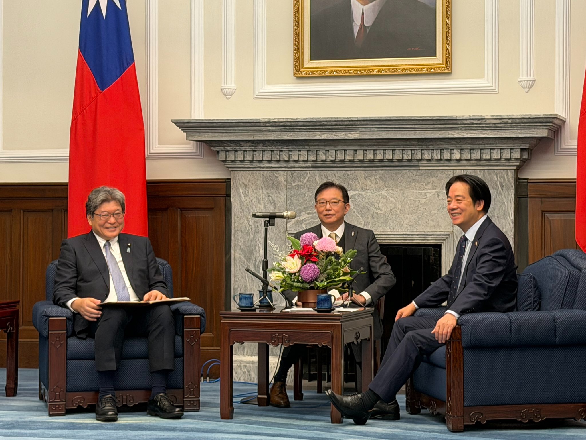 Nhiều nghị sĩ Nhật Bản liên tục thăm Đài Loan khiến Trung Quốc nổi giận - Ảnh 2.