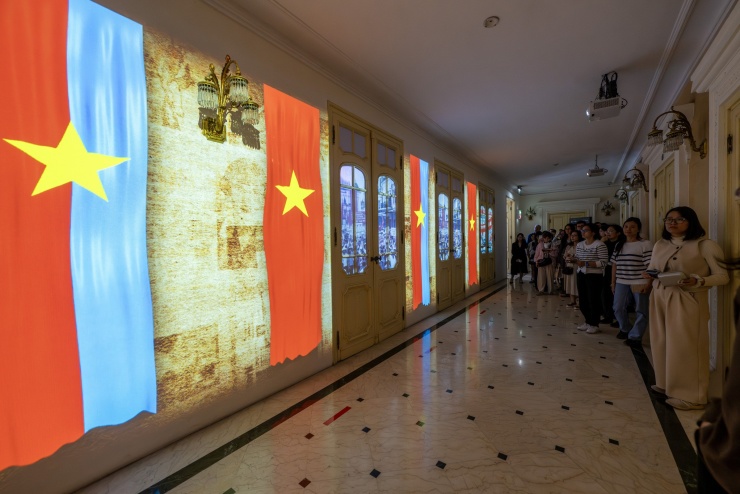 Bên trong Nhà hát Lớn Hà Nội trước khi đóng cửa hai năm 8 Bên trong Nhà hát Lớn Hà Nội trước khi đóng cửa hai năm - 7