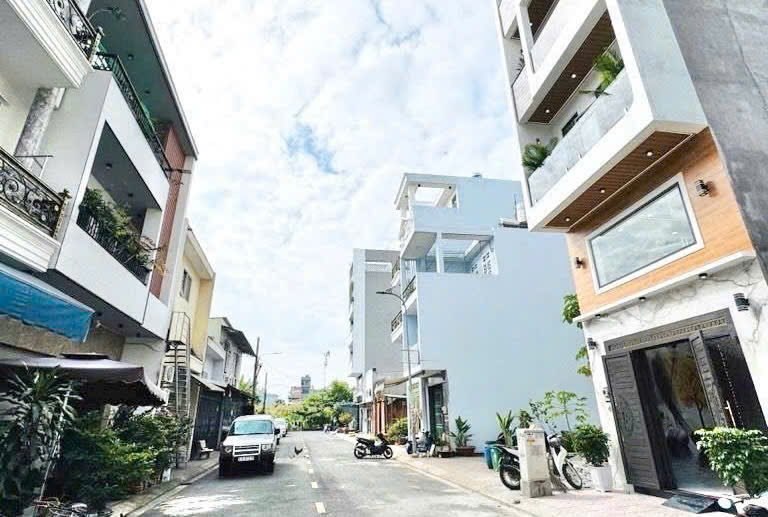 Nhà trong hẻm khó bán 3 Nhà trong hẻm khó bán - Ảnh 3.