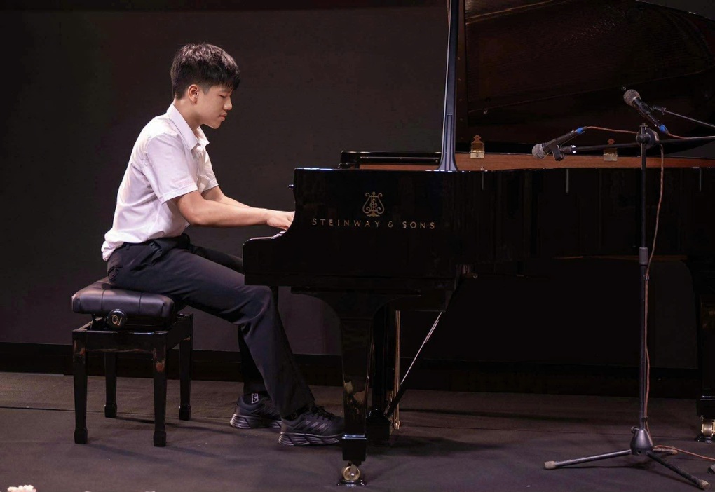 Thành tích hiếm có của nam sinh Hà Nội 15 tuổi, giành học bổng trường top - 2