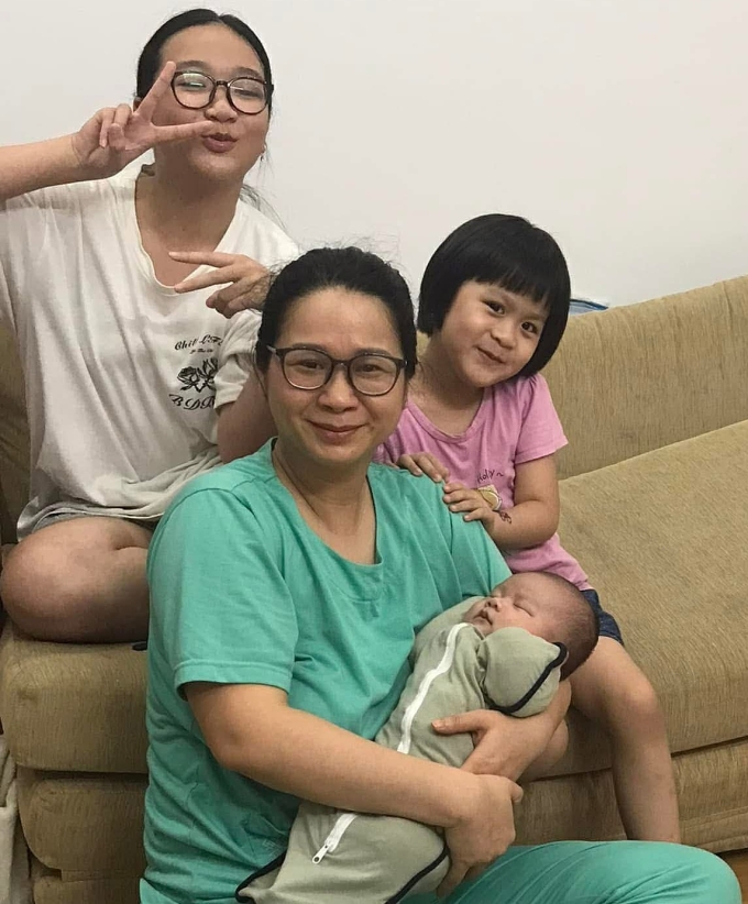 Bức ảnh khiến chị Ánh nhận ra bản thân già nua, kém sắc. Ảnh: Nhân vật cung cấp