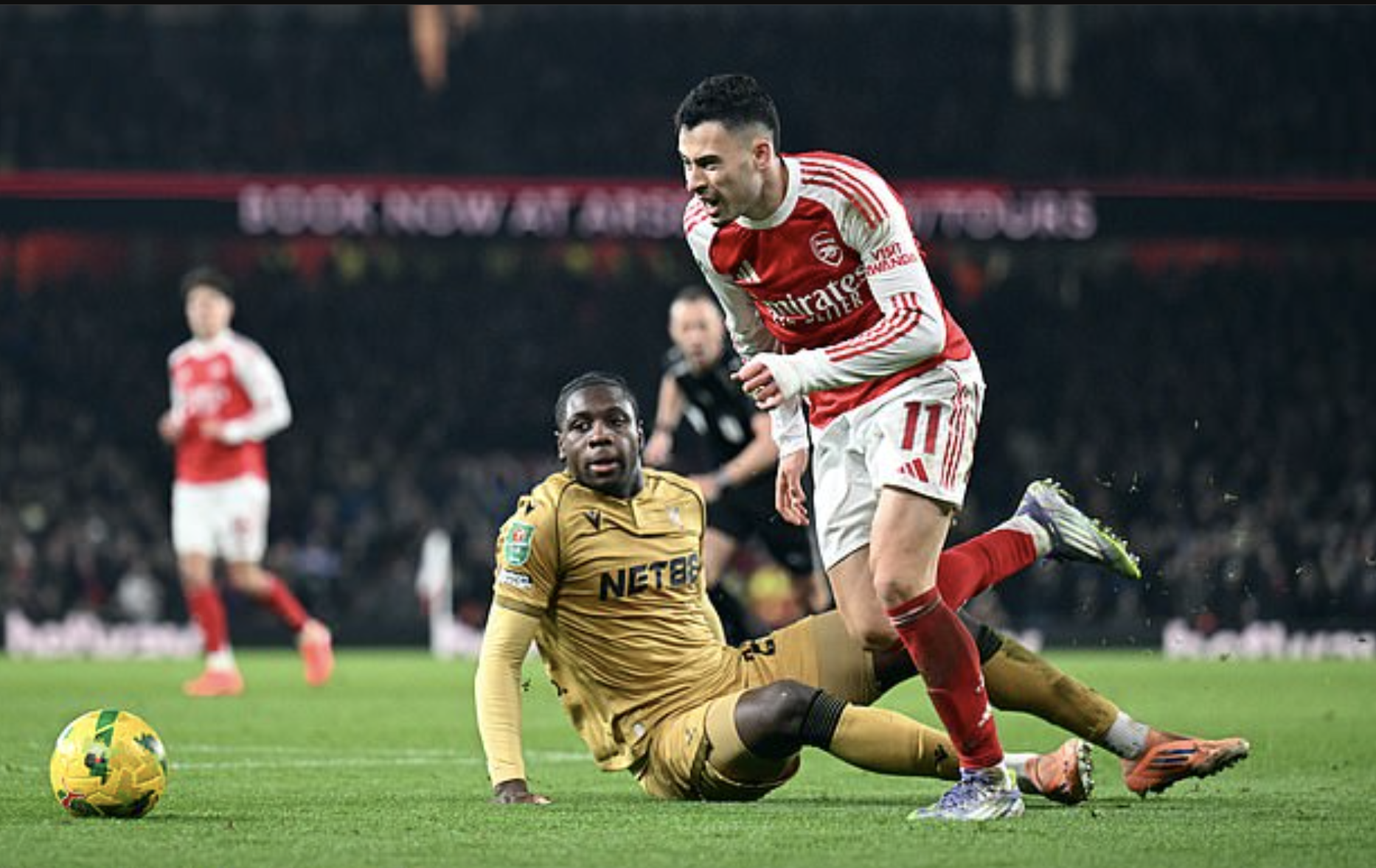 Rượt đuổi tỉ số nghẹt thở Crystal Palace, Arsenal chật vật đoạt vé bán kết League Cup 2 Rượt đuổi tỉ số nghẹt thở Crystal Palace, Arsenal chật vật đoạt vé bán kết League Cup - Ảnh 2.