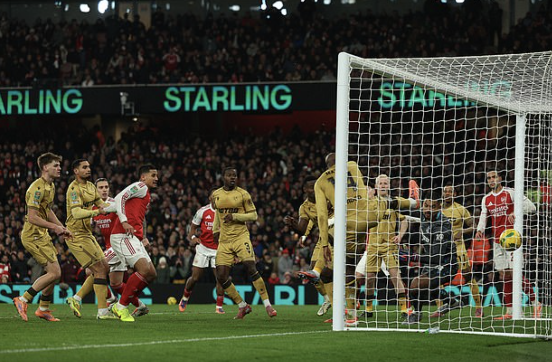 Rượt đuổi tỉ số nghẹt thở Crystal Palace, Arsenal chật vật đoạt vé bán kết League Cup 4 Rượt đuổi tỉ số nghẹt thở Crystal Palace, Arsenal chật vật đoạt vé bán kết League Cup - Ảnh 4.