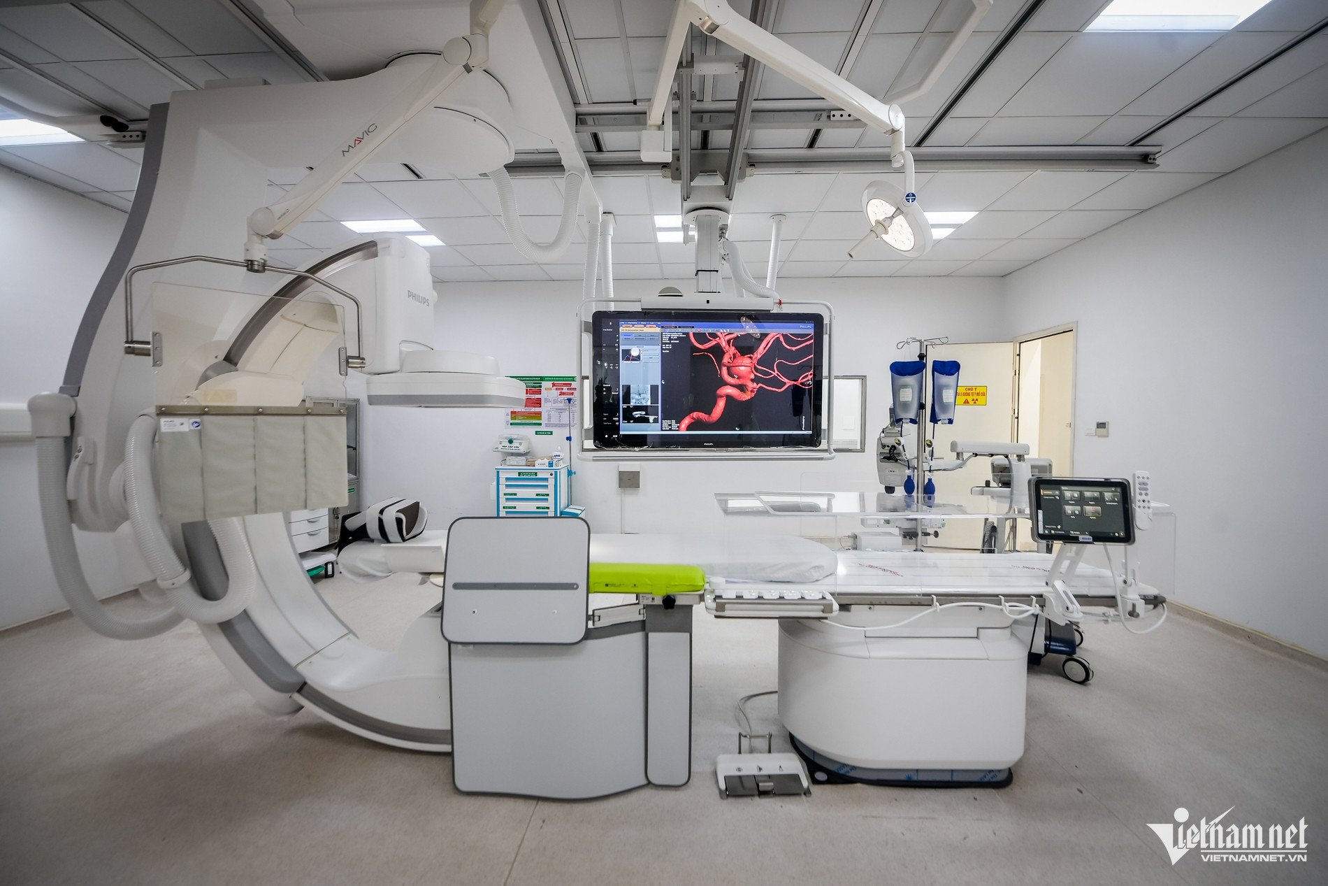 'Choáng ngợp' với hình ảnh trong Bệnh viện Bạch Mai cơ sở 2 vừa khánh thành - 8