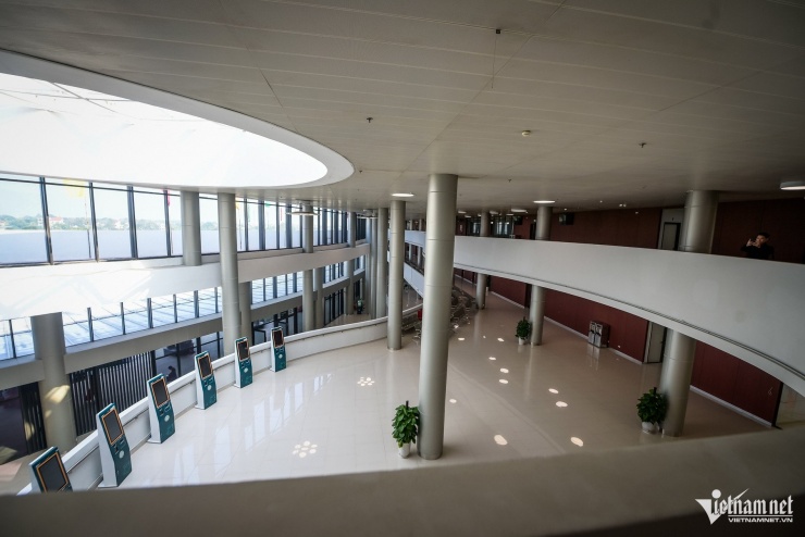 'Choáng ngợp' với hình ảnh trong Bệnh viện Bạch Mai cơ sở 2 vừa khánh thành - 13