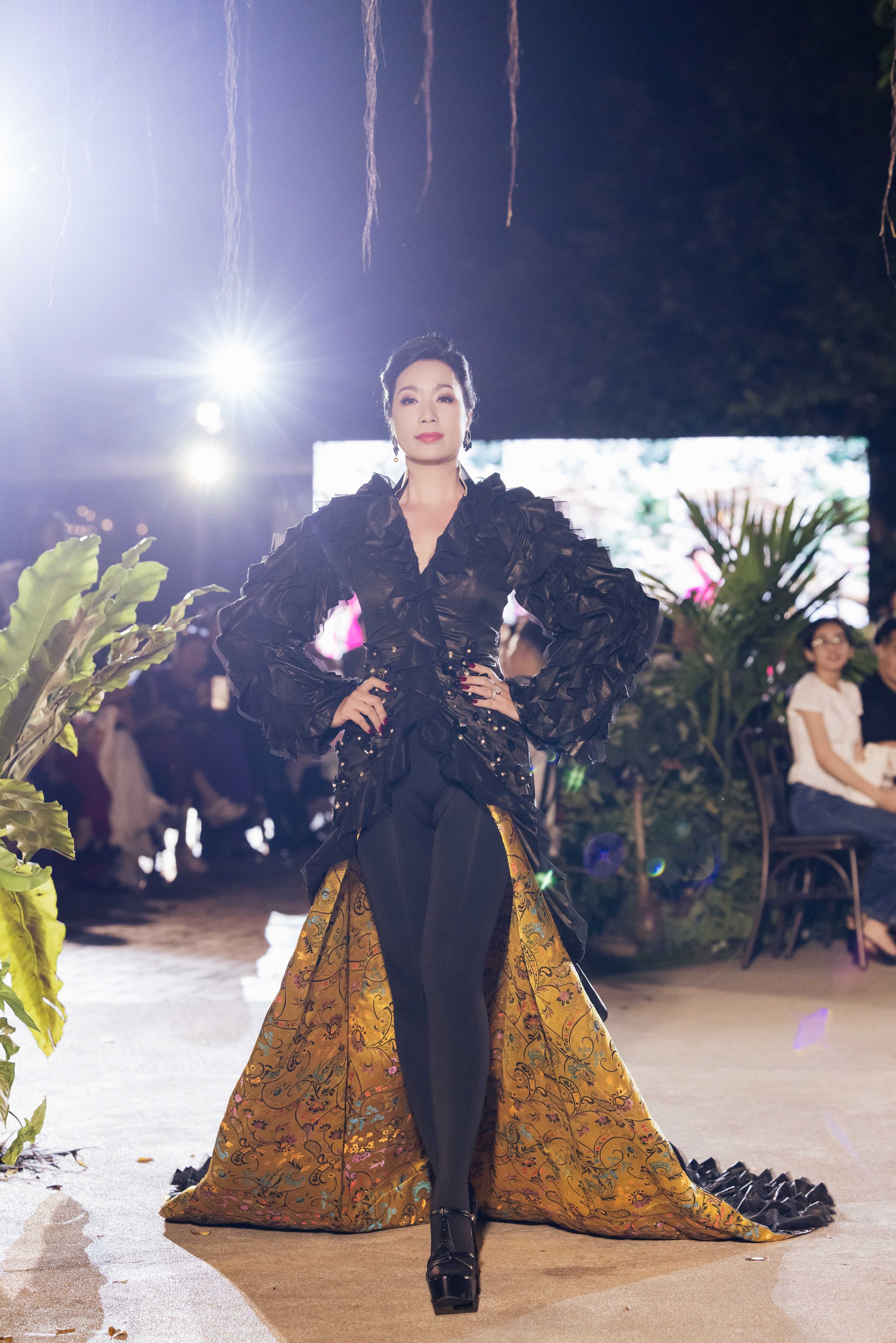 Hoa hậu Hà Kiều Anh, NS Thành Lộc cùng dàn sao hội tụ tại sự kiện đặc biệt, 