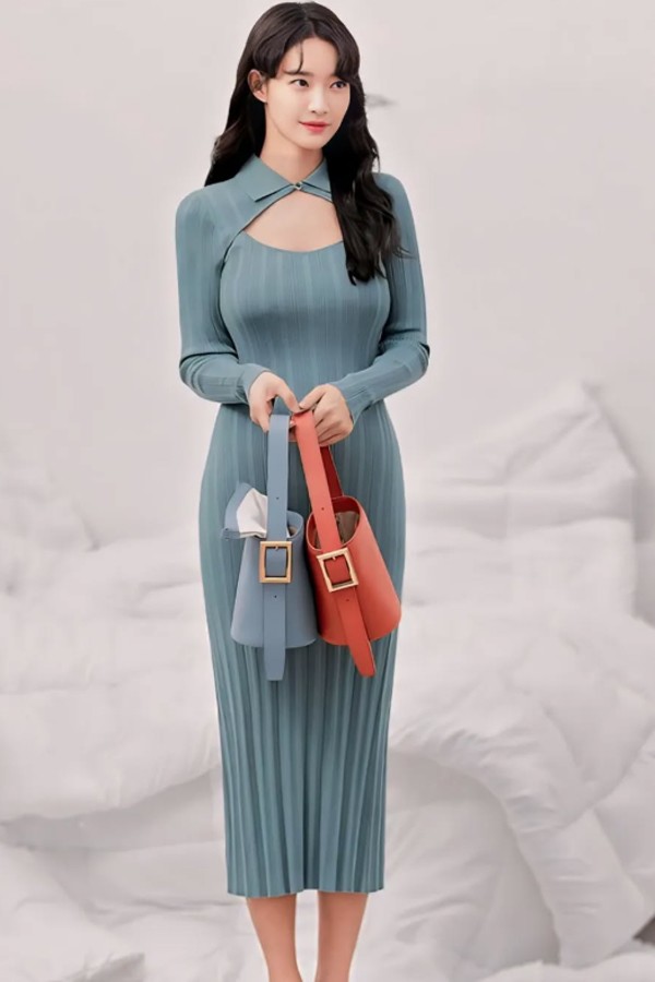 Bên cạnh đó, cô tập cho mình thói quen về tinh thần như tránh xa stress. Theo lý giải từ các chuyên gia tâm lý, stress không chỉ khiến sức khỏe sụt giảm mà còn là "kẻ thù" của làn da và vóc dáng. Căng thẳng kéo dài làm ảnh hưởng đến quá trình trao đổi chất, khiến cơ thể dễ tích tụ mỡ thừa.