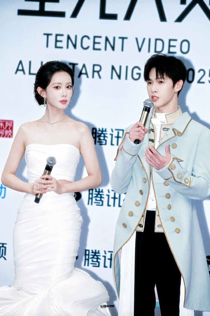 Cặp chị - em phim giờ vàng lộ clip hẹn hò 4 ngày liền, phản ứng sau đó mới đáng bàn- Ảnh 3.