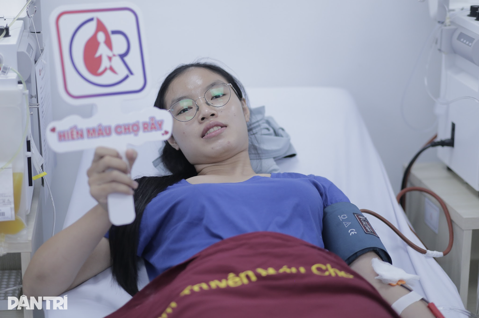 Tiếng loa trong bệnh viện và chuyện xúc động của những “ngân hàng máu sống” - 10