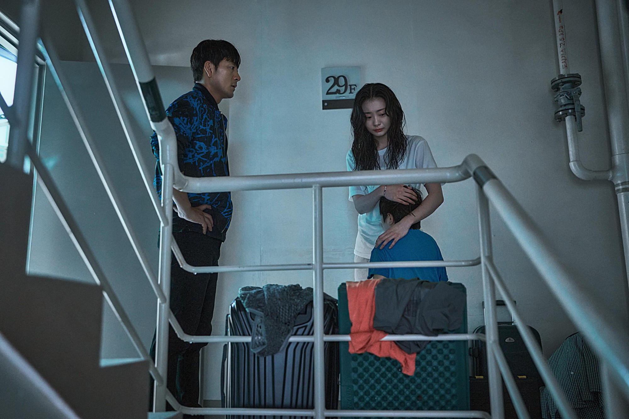 Lâu lắm rồi Hàn Quốc mới có phim top 1 toàn cầu chán như thế này!- Ảnh 3.