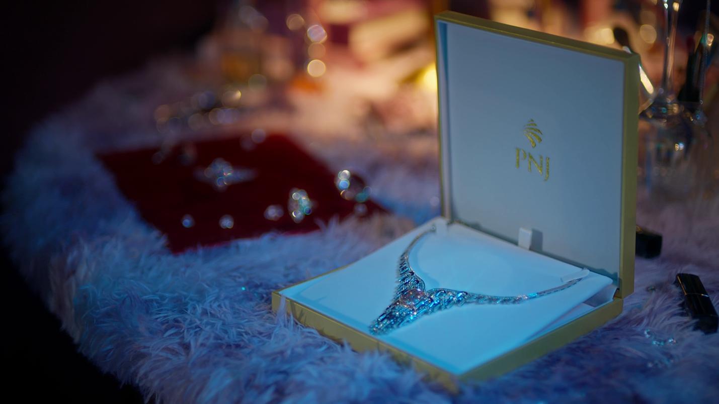 Bảo Anh trở lại đầy quyền lực trong MV mới, khoe visual sang chảnh cùng trang sức PNJ- Ảnh 2. Bảo Anh trở lại đầy quyền lực trong MV mới, khoe visual sang chảnh cùng trang sức PNJ- Ảnh 2.