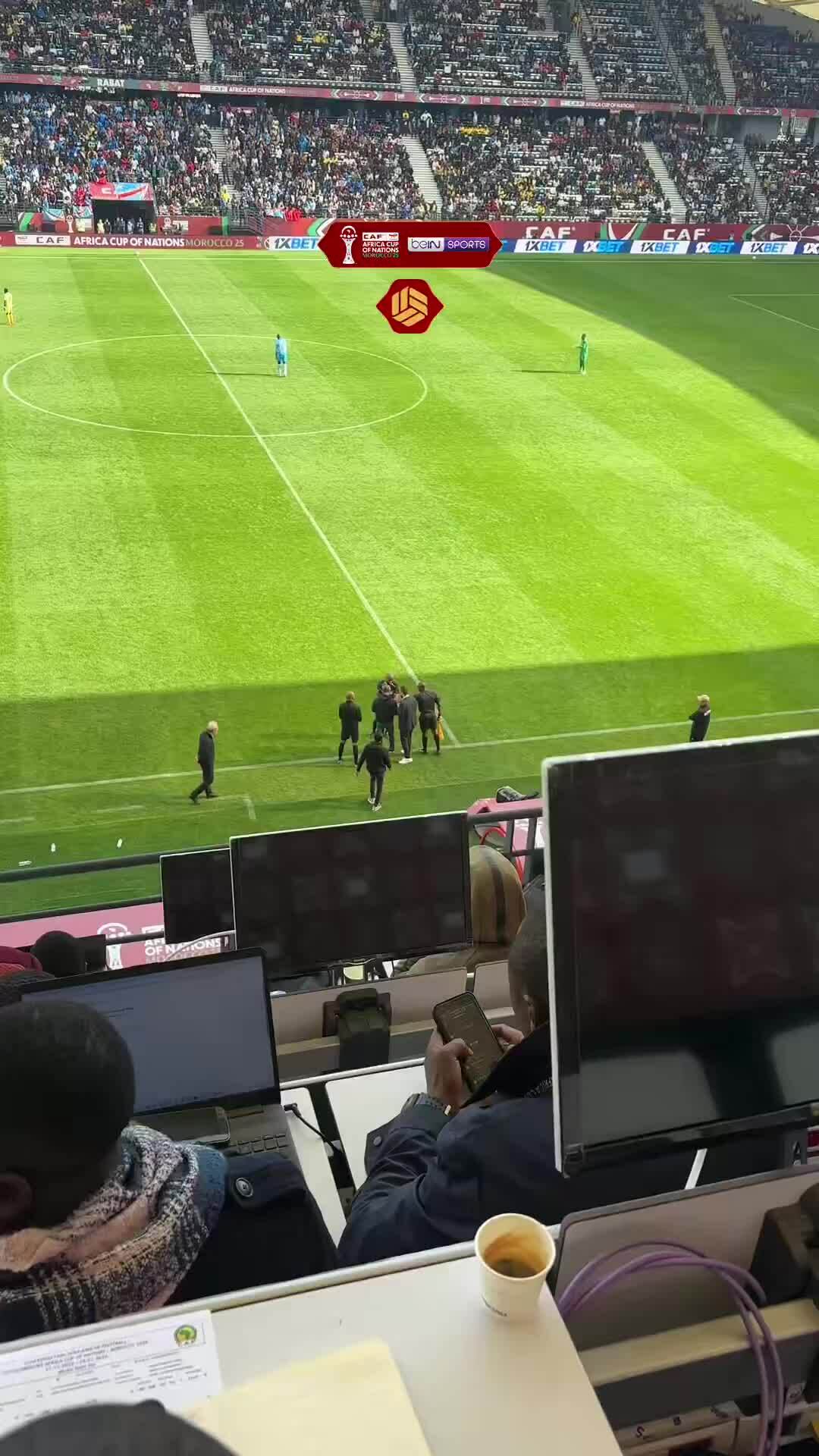 VAR hỏng giữa trận ở Cup châu Phi