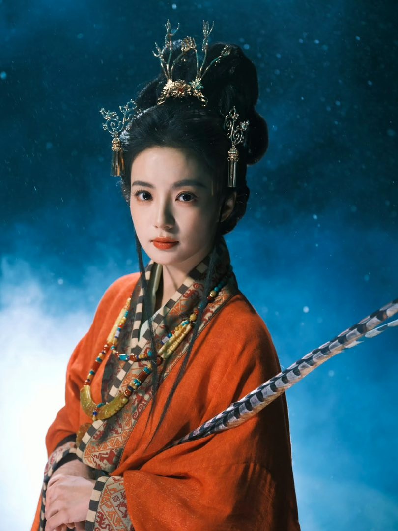 Lần đầu có mỹ nhân “mặt như mâm bạc” lại được khen nức nở: Visual tuyệt tác hội họa, không thể đẹp hơn được nữa- Ảnh 5.