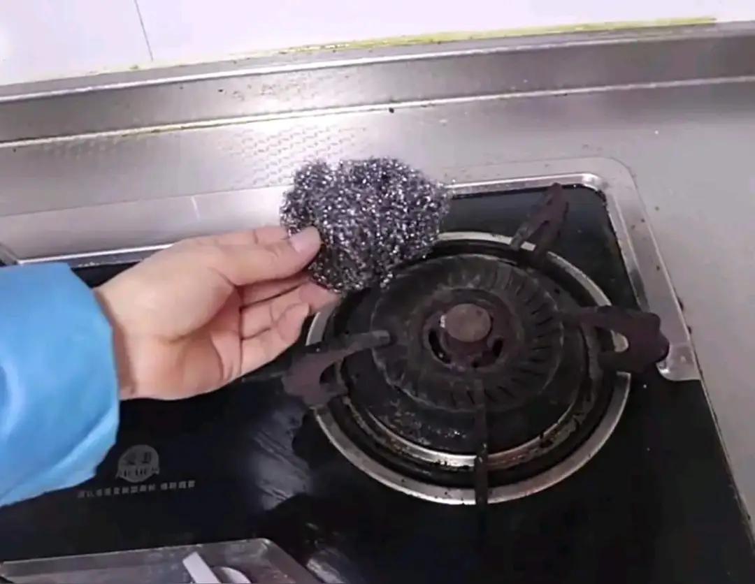 Mẹ tôi truyền lại mẹo nhỏ với giấm trắng: Làm xong tôi mới biết mình đã phí tiền bao năm- Ảnh 2.