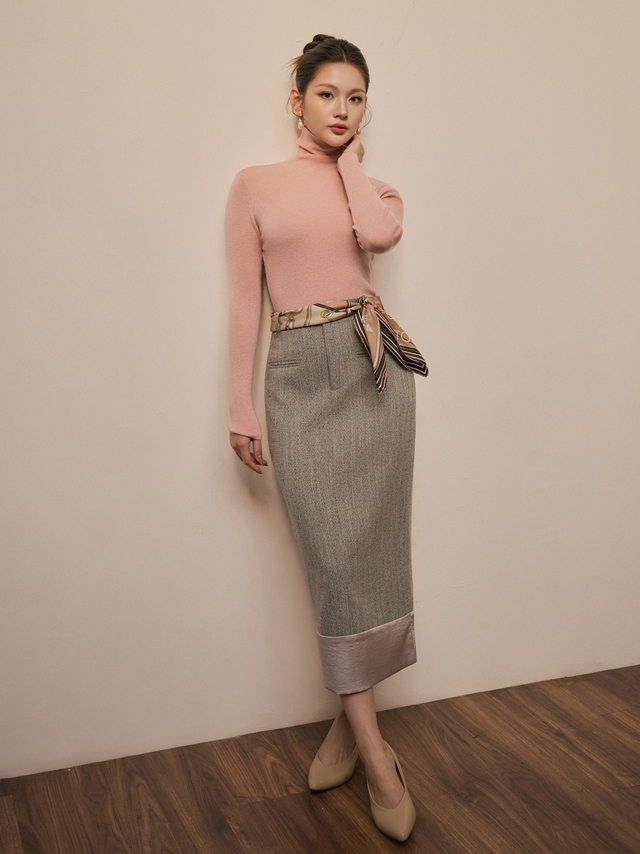 Vừa đẹp vừa ấm khi diện chân váy dạ đi làm, đi chơi- Ảnh 2.