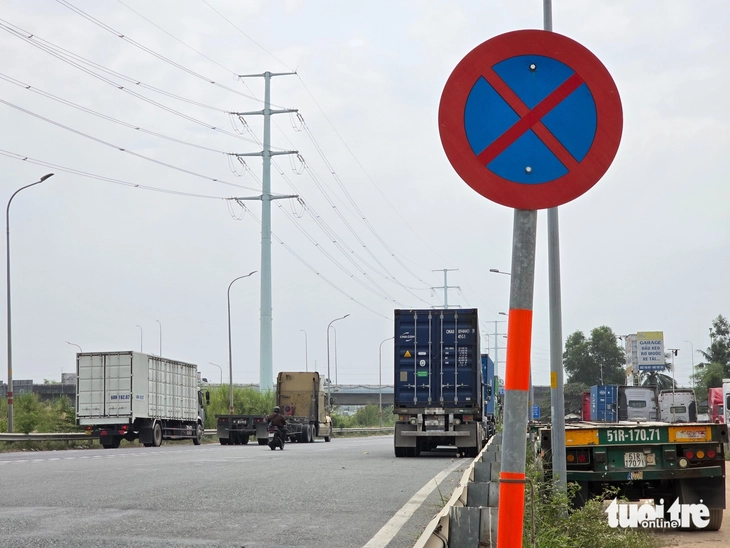 xe container - Ảnh 2.