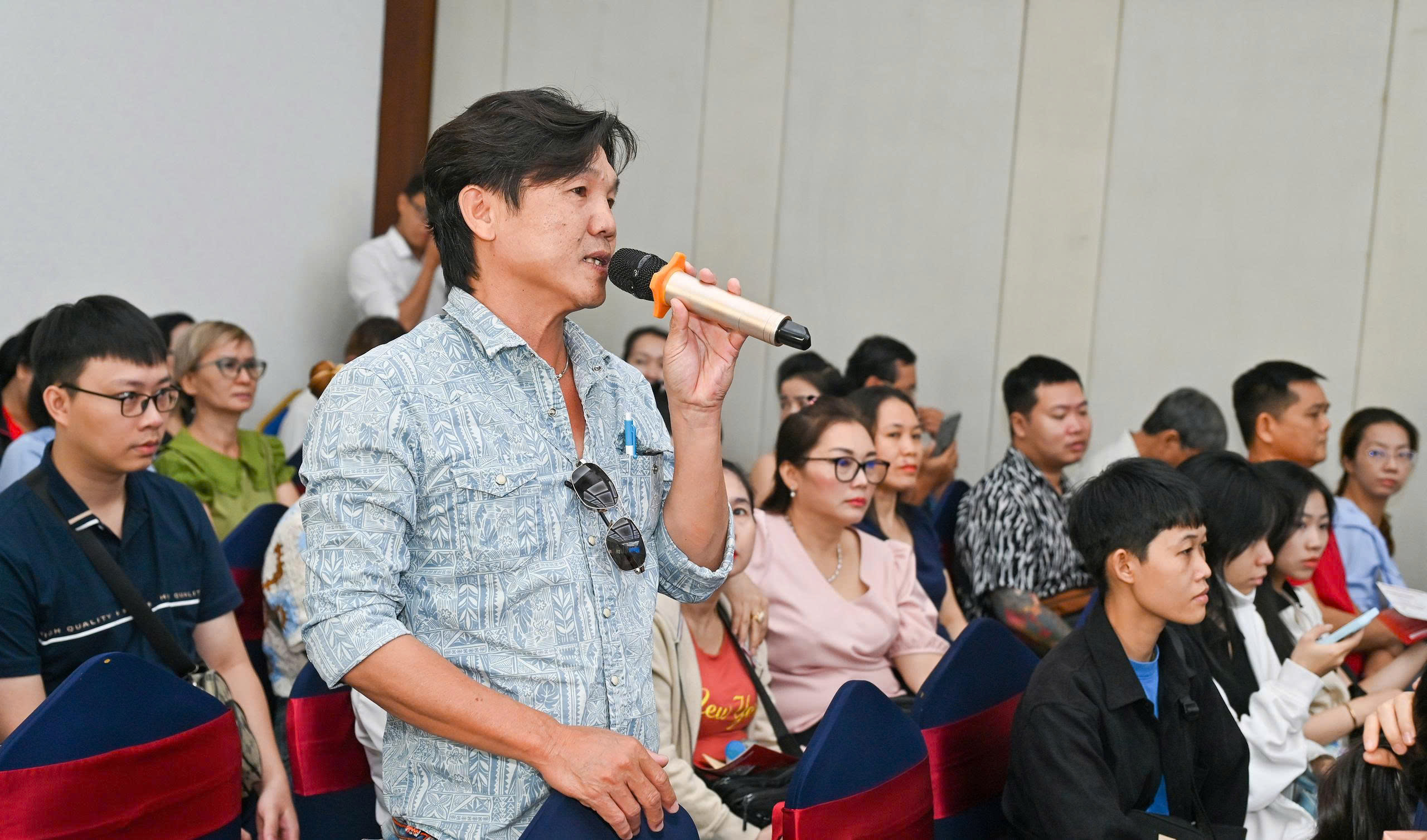 Xóa thuế khoán sang thuế kê khai: Tiểu thương lúng túng trước 