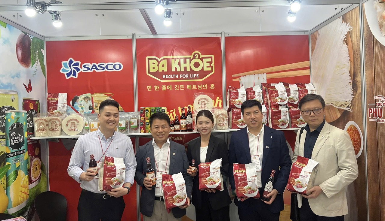 Nước mắm, bánh phở Việt lan tỏa hương vị tại Seoul - Ảnh 3.