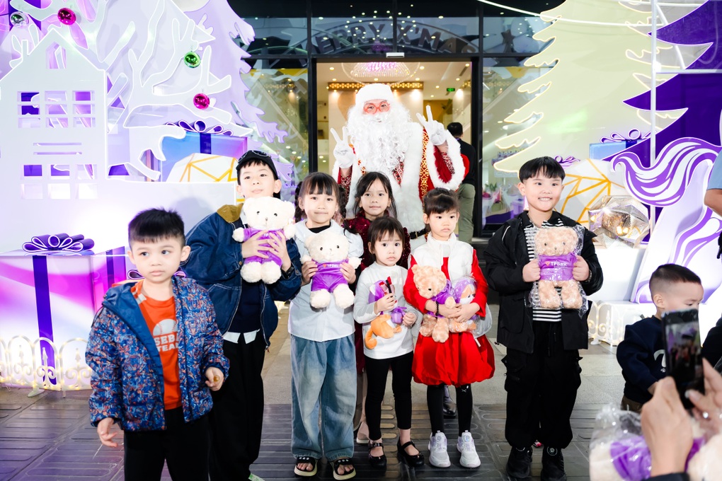 Từ lễ “Thắp sáng Giáng sinh” đến câu chuyện trải nghiệm của TPBank - 3