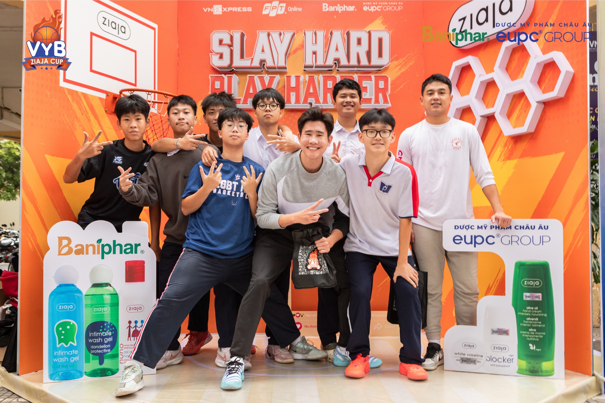 1766577875 306 Giai bong ro Tre