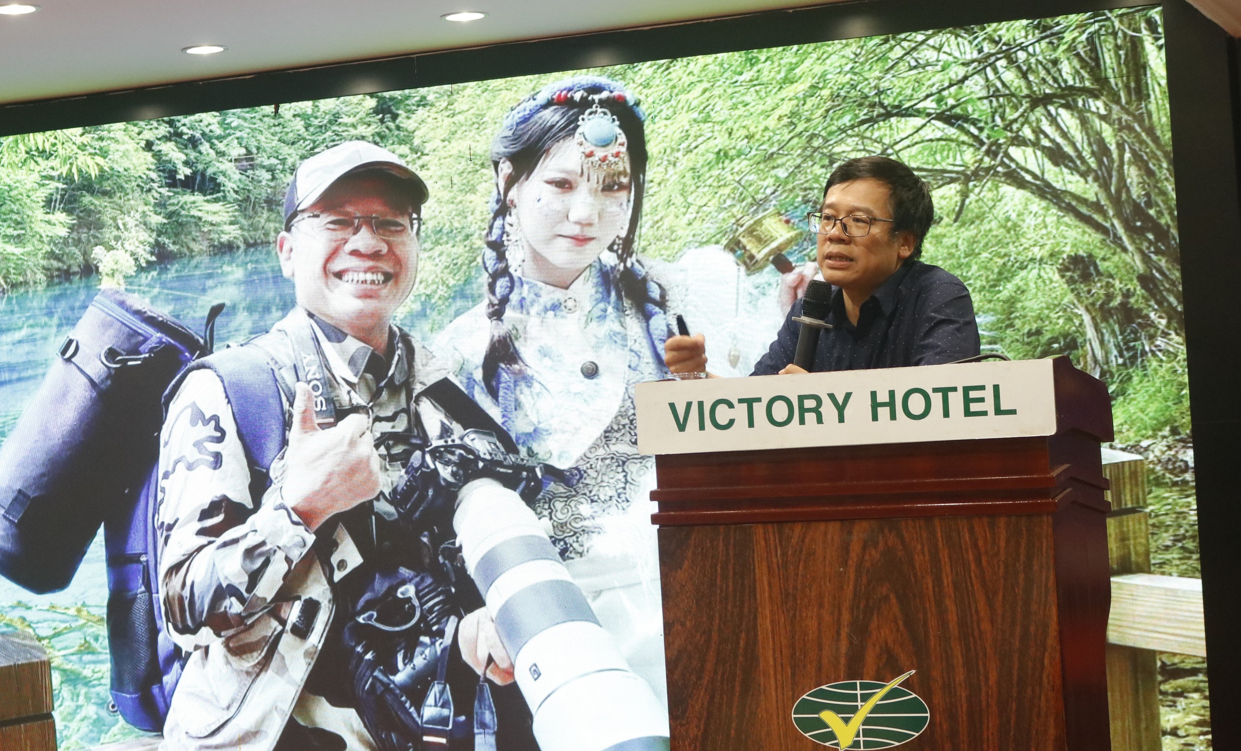 Hội Nhà báo Việt Nam tổ chức tọa đàm tư duy ảnh báo chí trong bối cảnh mới - Ảnh 2.