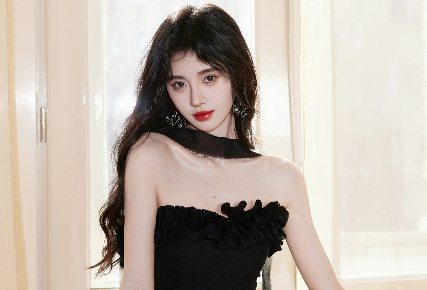 Tiết lộ về bữa tiệc kín giữa nghệ sĩ và thiếu gia- Ảnh 4.