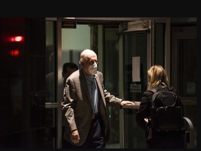 Công chúng phẫn nộ khi tỷ phú giả mất trí để trốn thuế 2 tỷ USD, bị phát hiện vì bạn bè phản bội, trở thành vụ gian lận thuế cá nhân lớn nhất lịch sử Mỹ- Ảnh 4.