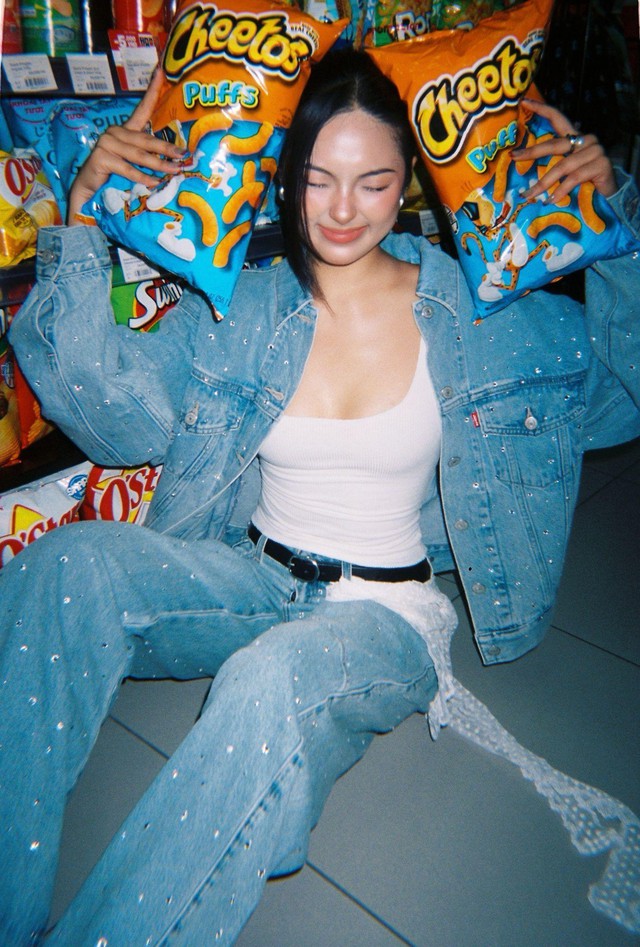 3 nàng “IT GIRL” genZ Wyn Anh, Lynh CI, A Nga Ngô khuấy động mùa lễ hội với BST Levi’s Holiday- Ảnh 4.