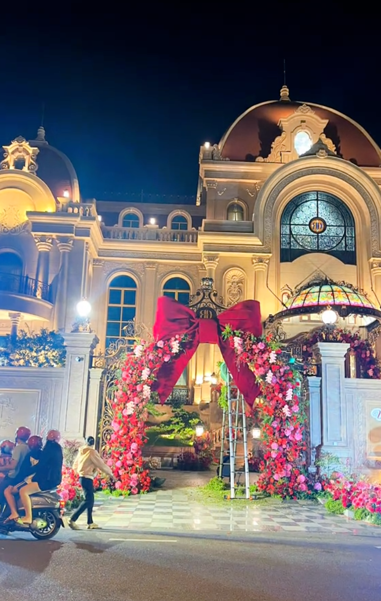 Đám cưới của ái nữ tập đoàn lớn ở Bình Thuận đang 