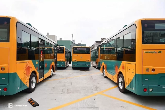 Hệ thống buýt điện gom khách cho Metro Bến Thành - Suối Tiên, đưa vào khai thác cuối năm 2024. Ảnh: Quỳnh Trần