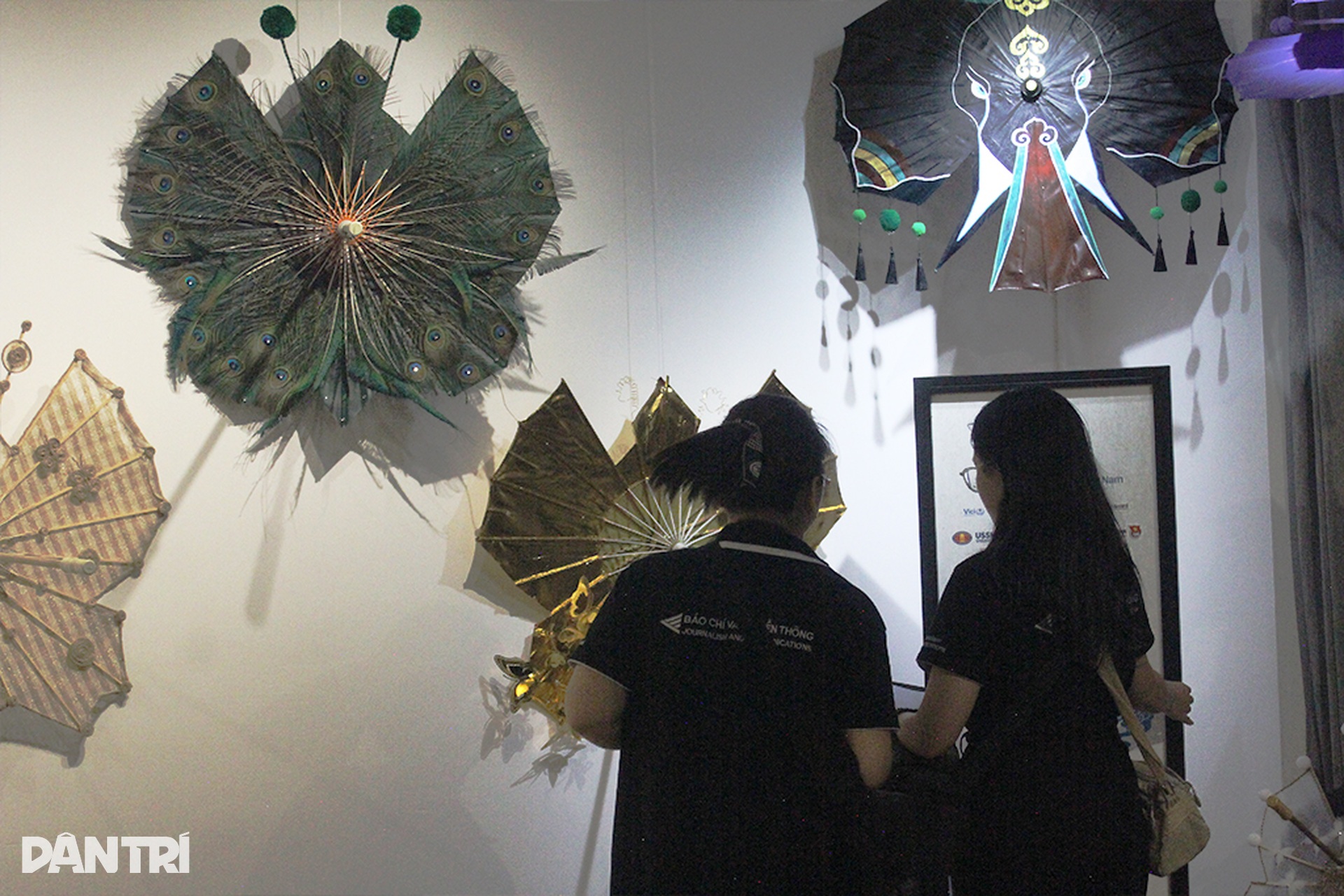 Không gian trưng bày Lồng Lộng mở ra góc nhìn mới về chiếc lọng Việt - 11