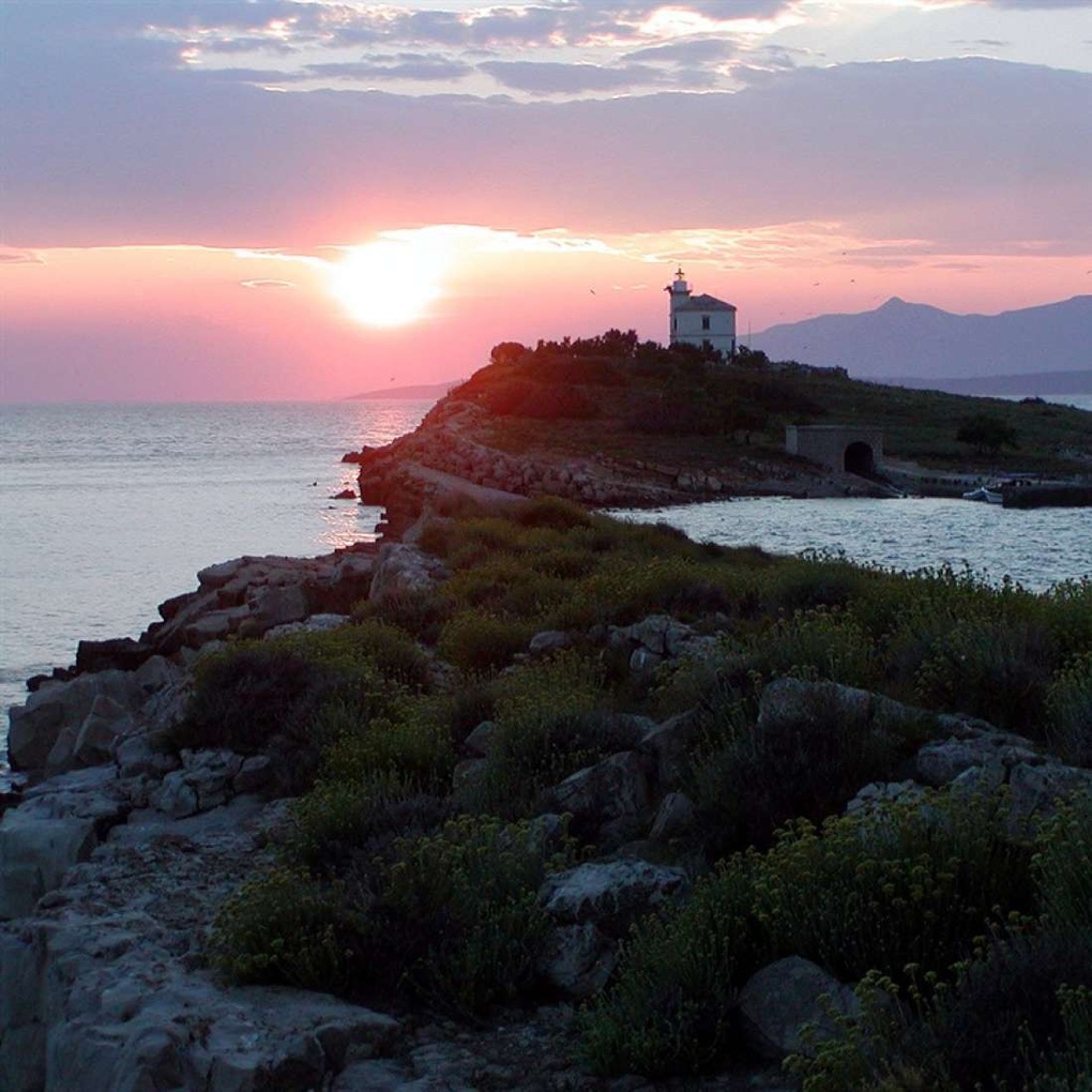 Những hòn đảo biệt lập với giá thuê vài triệu đồng, sống như giới nhà giàu - 6