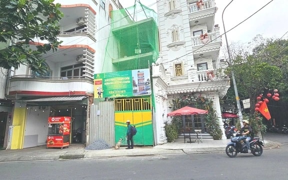 Phía sau bức ảnh người đàn ông lang thang cùng chú chó ở TP.HCM, xin việc hơn 30 công trình đều bị từ chối- Ảnh 2.