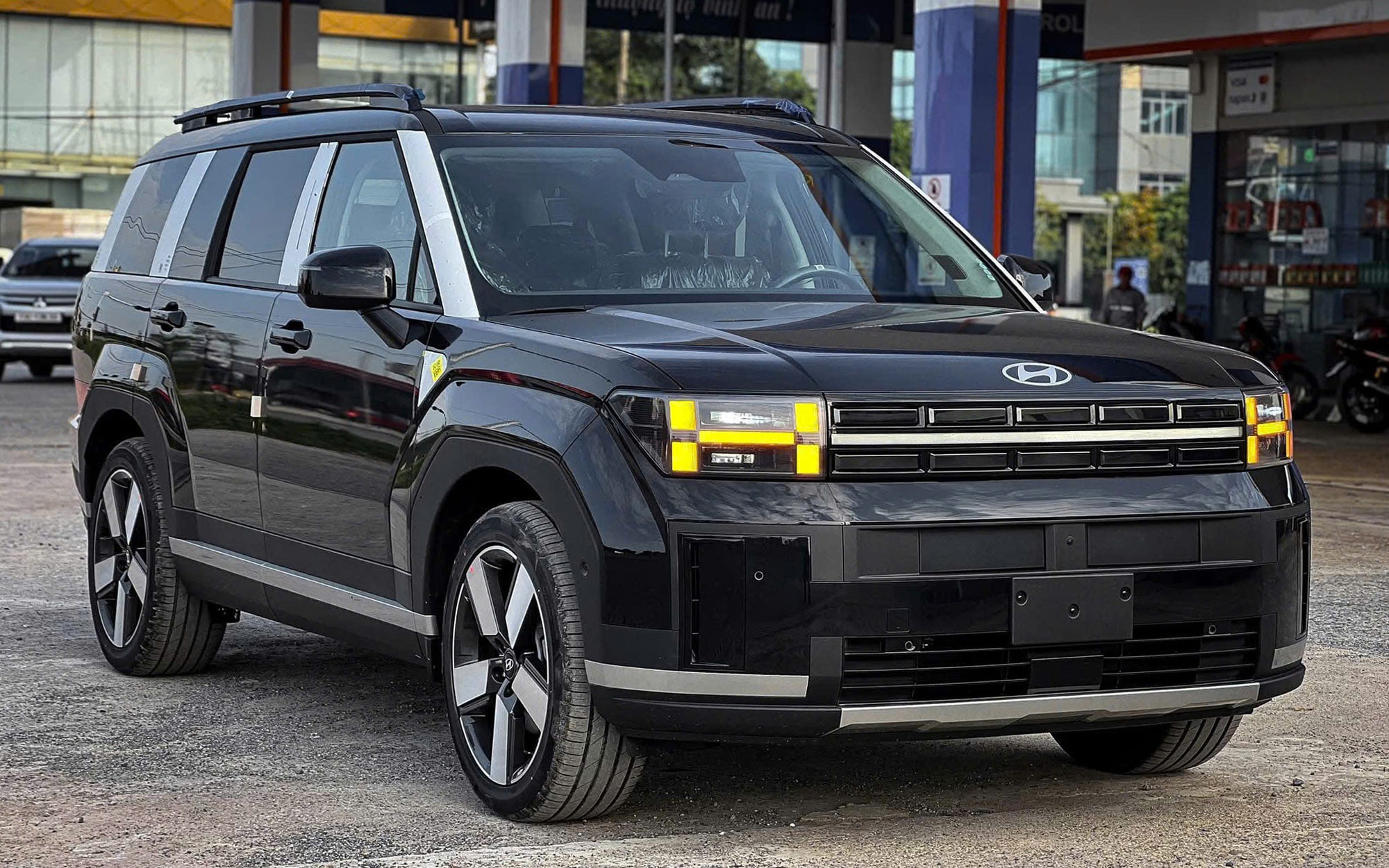 SUV phổ thông tại Việt Nam chưa bao giờ rẻ đến thế: Nhiều xe Nhật, Hàn 'đạp giá' gây sốc, tạo đáy mới trong phân khúc năm nay- Ảnh 2.